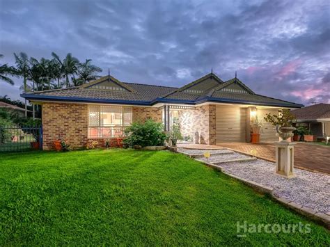 11 Properties for Sale in Bridgeman Downs, QLD .